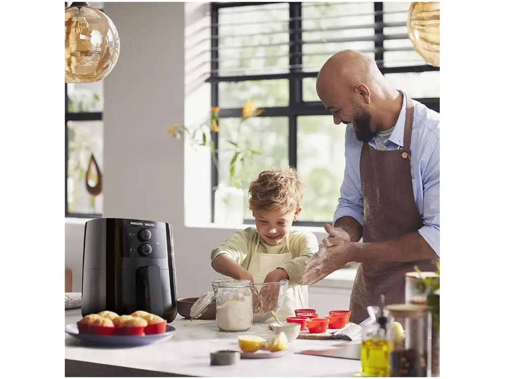 Fritadeira Elétrica sem Óleo/Air Fryer Philips - 220V 5
