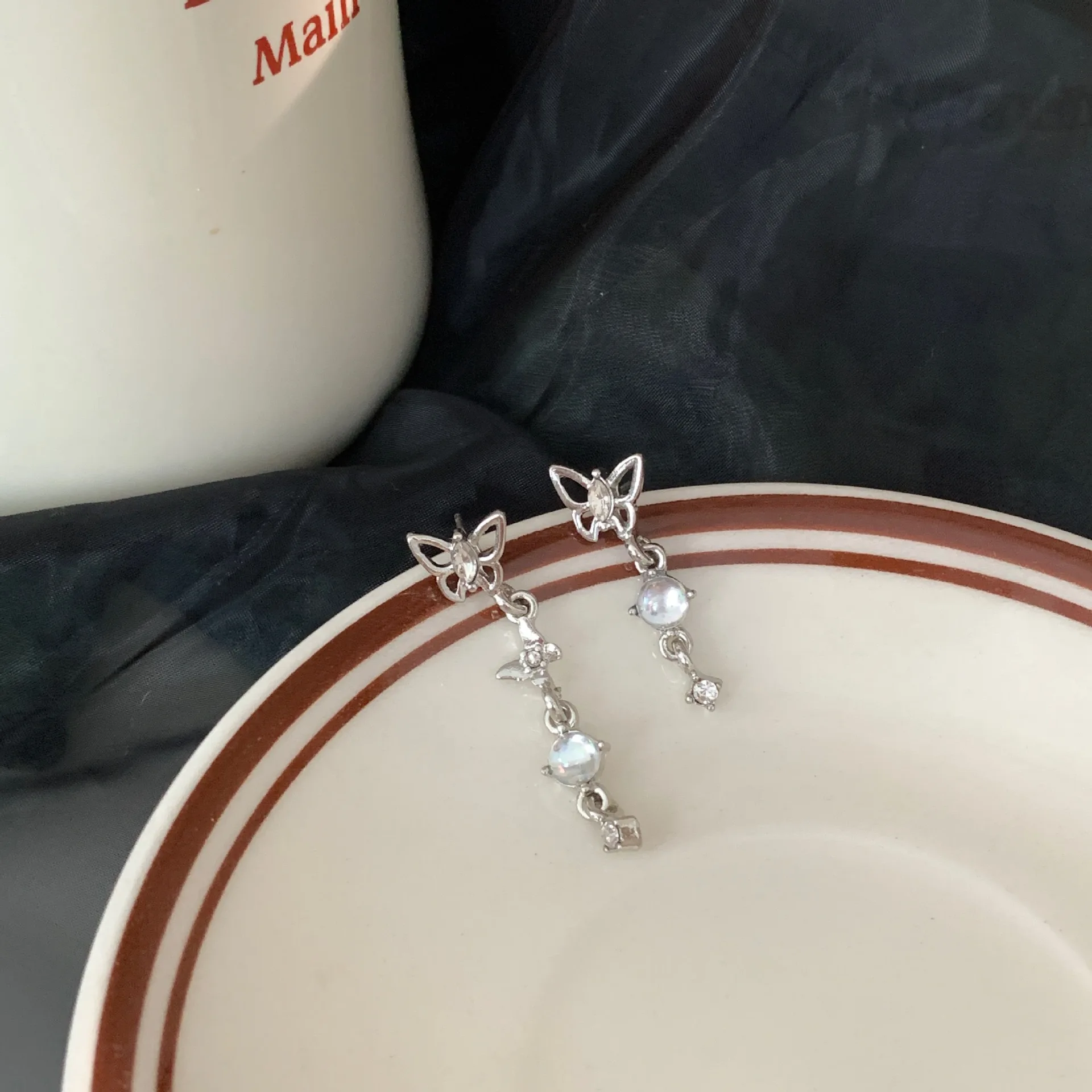 Ear Clip Earrings Butterfly Tassel Clip No Hole Asymmetry Without Piercing Minimalist ear clip earrings,clip earrings,ear clip