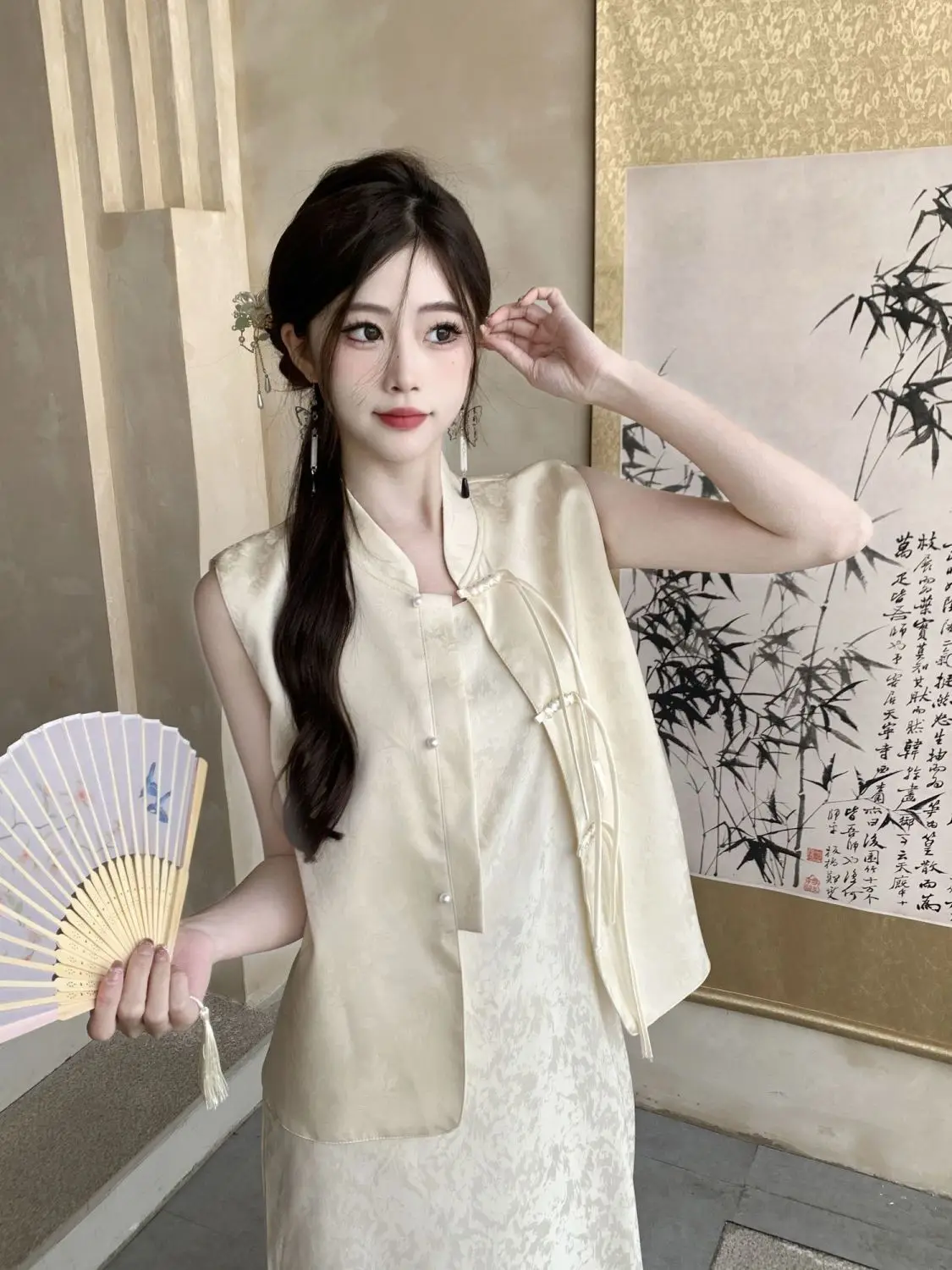 Spring/Summer Set Women's Pan Buckle Standing Neck Tank Top Elegant and Fashionable Strap Dress Women's Two Piece Set