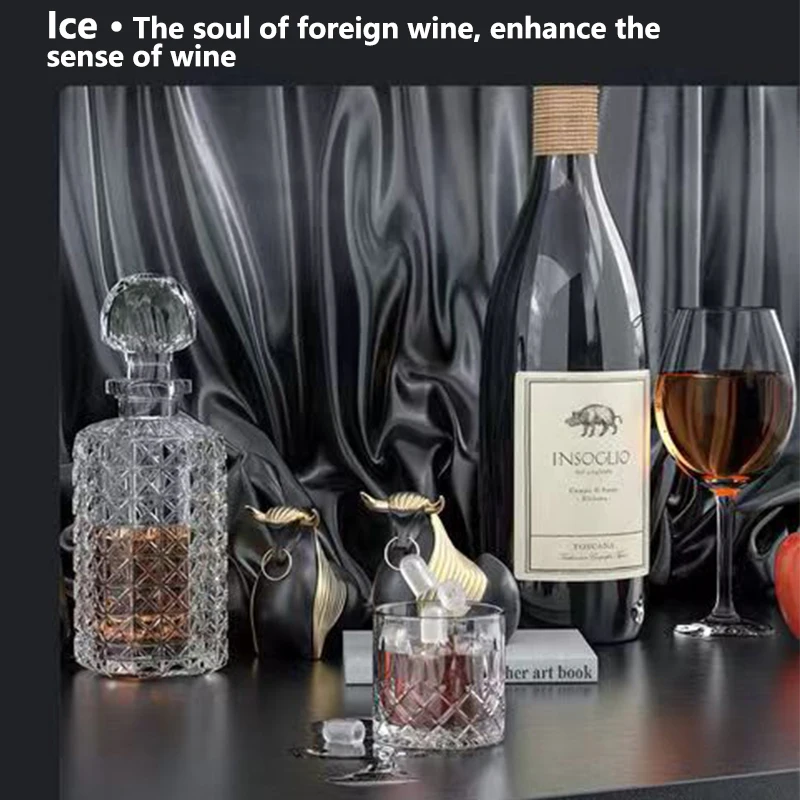 Ice Maker,Portable Ice Maker Machine With Carry Handle,Self-Cleaning Makers Bags and Scoop Basket for Home Bar