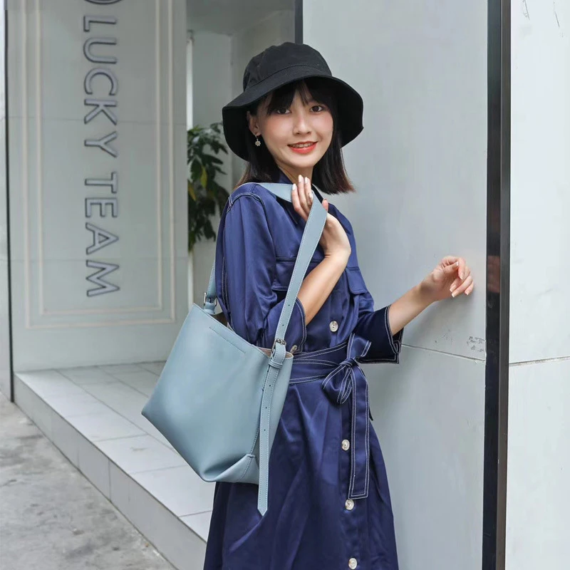 

YIFANGZHE Ladies Bag Soft Genuine Nature Leather, Cross-body Women Bag Crossbody Handbag Roomy Umbrella Large Capacity