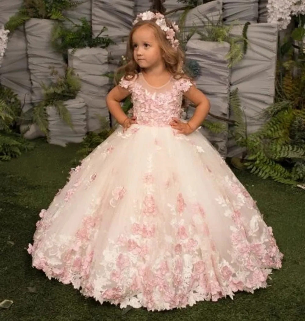 

Appliqued Floral Lace Flower Girl Dresses Tulle Pageant Gowns For Girls Cap Sleeve First Communion Dresses Kids Birthday Wears