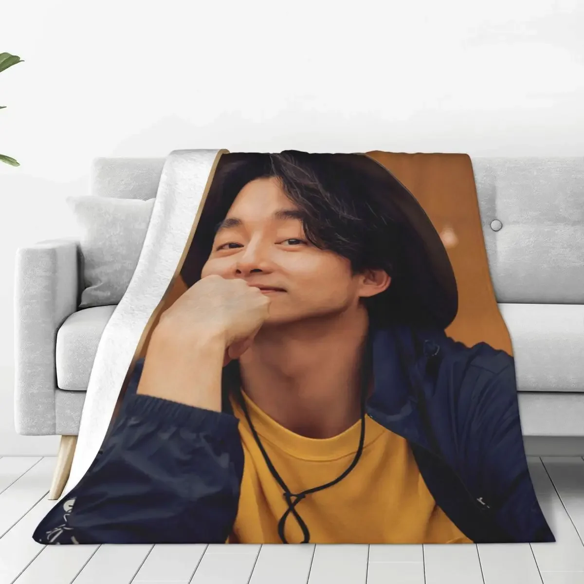 

Gong Yoo Star Knitted Blanket Movie Actor Plush Throw Blankets Bedding Couch Personalised Soft Warm Bedsprea
