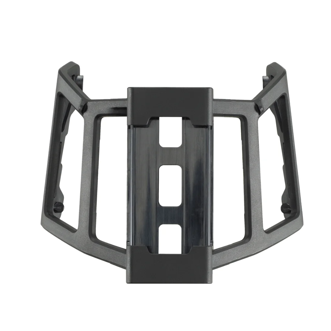 Détail du support de montage pour dongle DJI Mavic 3, avec le câble bien organisé. Achetez le Support de Montage pour Dongle DJI Mavic 3 pour une fixation sécurisée.