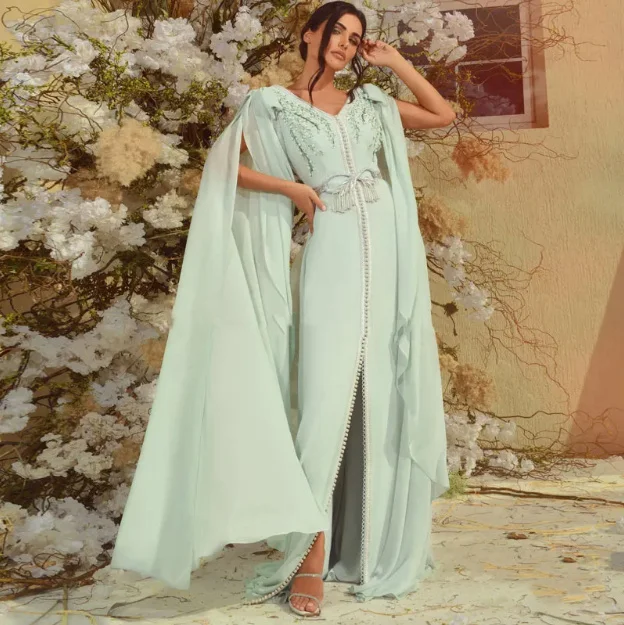 

Elegant Light Green Moroccan Caftan Evening Dresses Front Slit Formal Gown With Chiffon Sleeve Applique Saudi Arabia Prom Dress