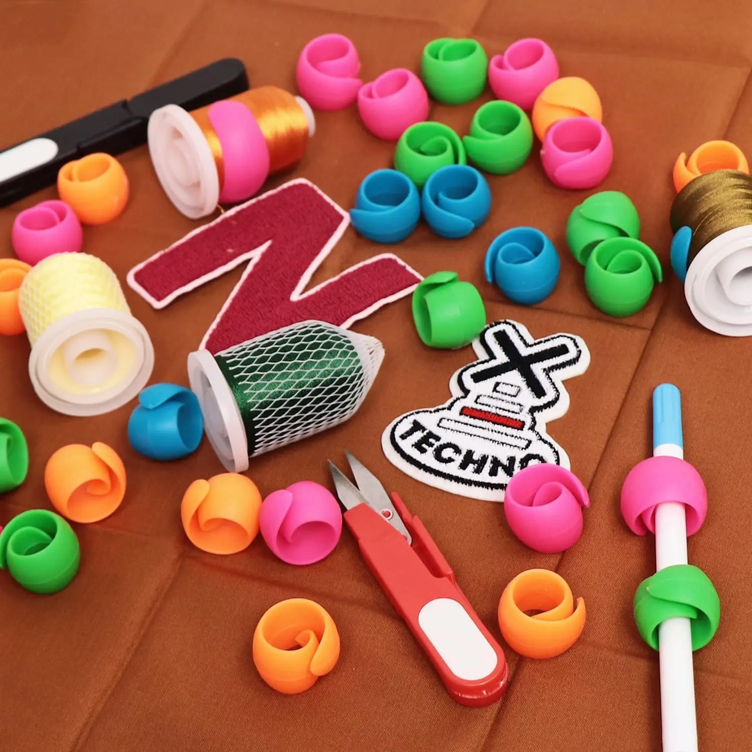 Silicone Thread Clips Set-4/12/24pcs Defense Head Detached Spool Fixed Shuttle Core Clips for Embroidery Storage Thread Head