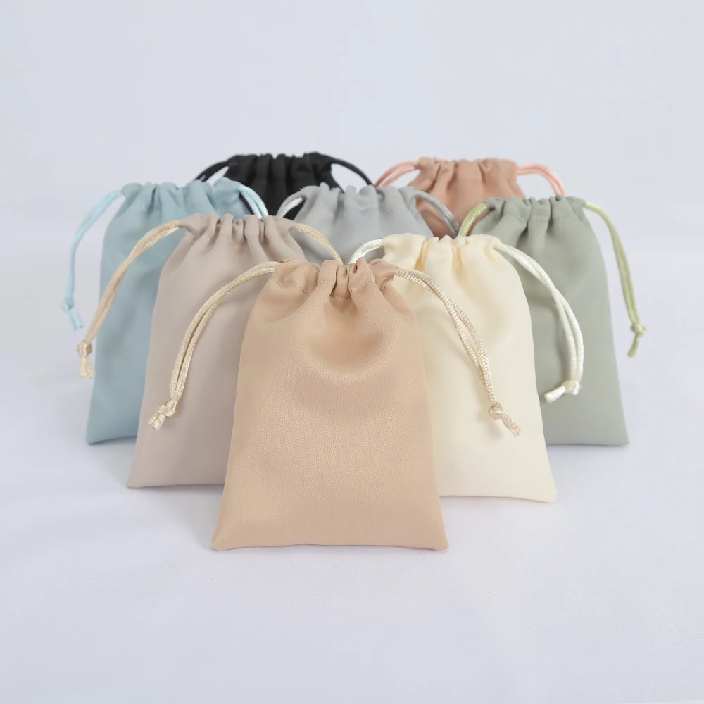 100pcs Custom Logo Silk Velvet Jewelry Gift Bags Satin Drawstring Earring Ring Packaging Organizer Pouch Wedding Favor Candy Bag green velvet gift bags 7x9cm to 15x21cm pack 50 ring earring stud necklack jewelry drawstring pouches eyelashes makeup dust sack