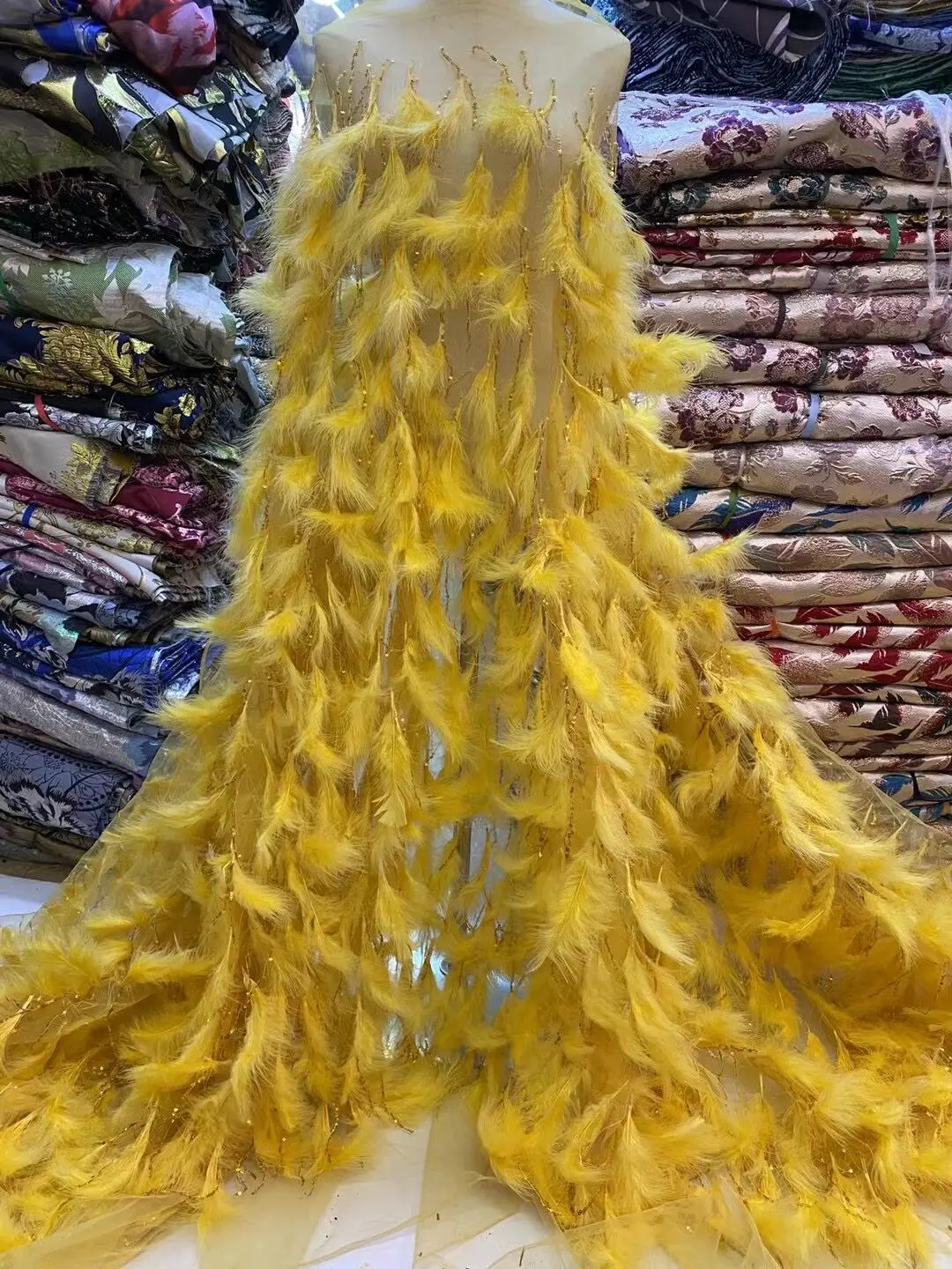 

African Lace Fabric with feathers ZH-13067217 Nigerian Wedding Women Dress Material Sequin French Tulle Lace Fabrics