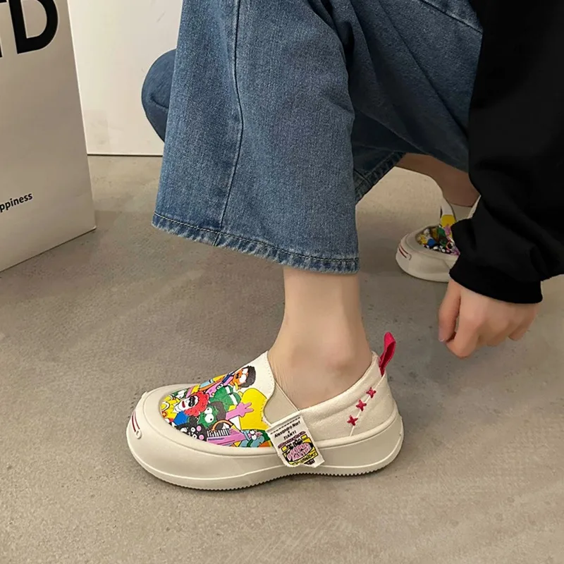Women Platform Vulcanized Shoes 2023 New Woman Thick Sole Canvas Loafers Fashion Graffiti Sneakers Outdoor Flats Sports Shoes