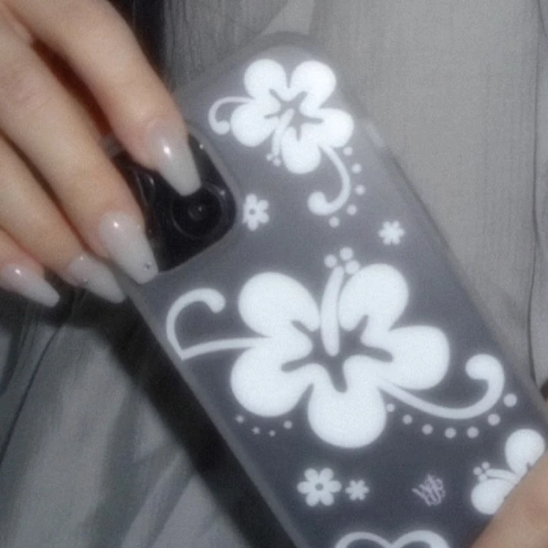 Dreamy Ins Cherry Blossom Butterfly Korean Cute Phone Case – Y2K Style Cover