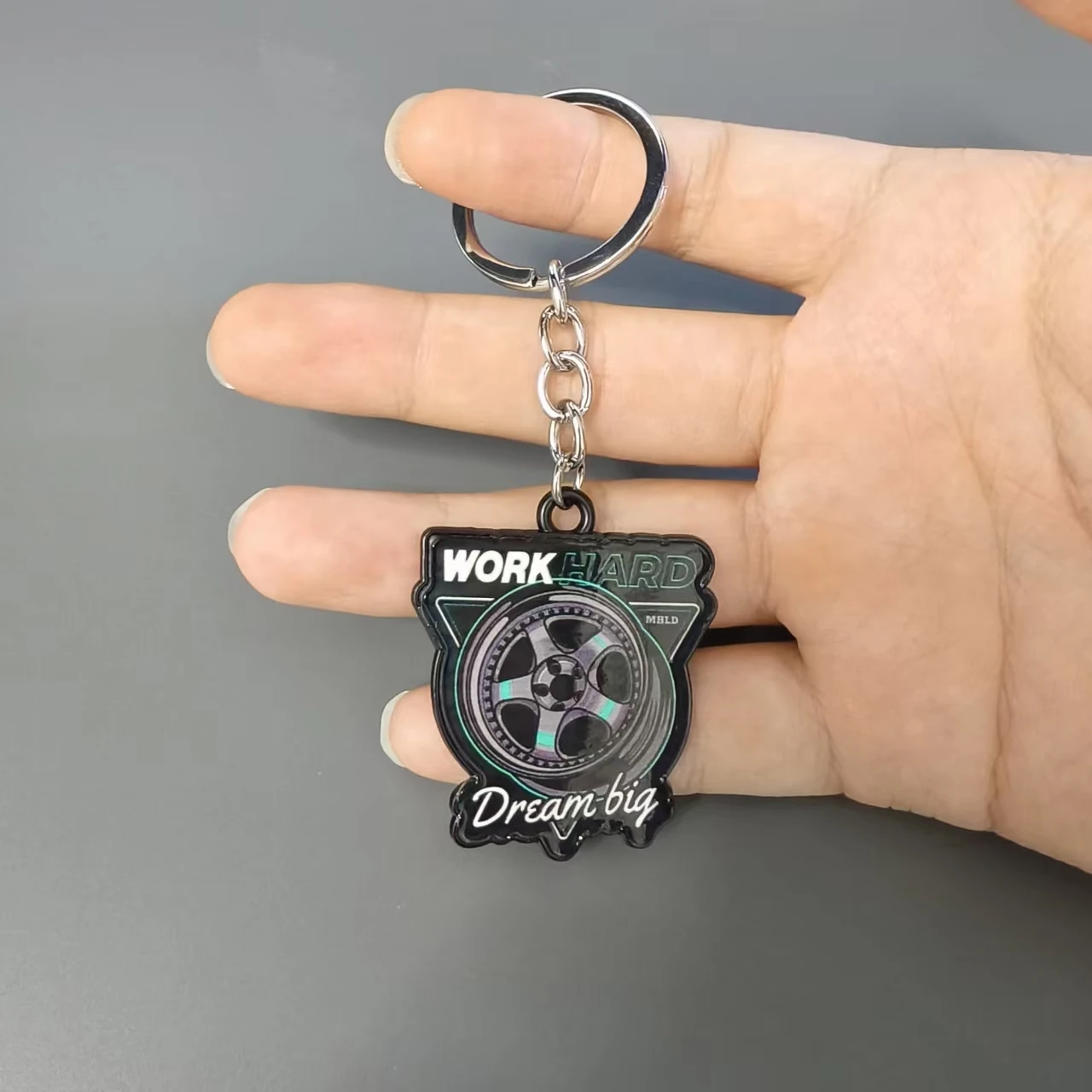 Neueste JDM Schlüssel Kette Sexy Mädchen Zink-legierung Schlüsselbund Halter Auto 3D Metall Motorrad Schlüssel Ring Anhänger Rad Auto Zubehör – Detail 2