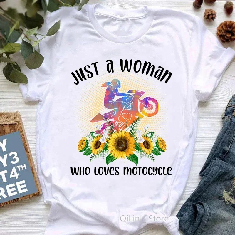 Ich bin eine einfache Frau Ich liebe Motorrad und Wein Brief drucken T-Shirt Damen bekleidung Aquarell Blumen T-Shirt Femme Streetwear – Detail 10