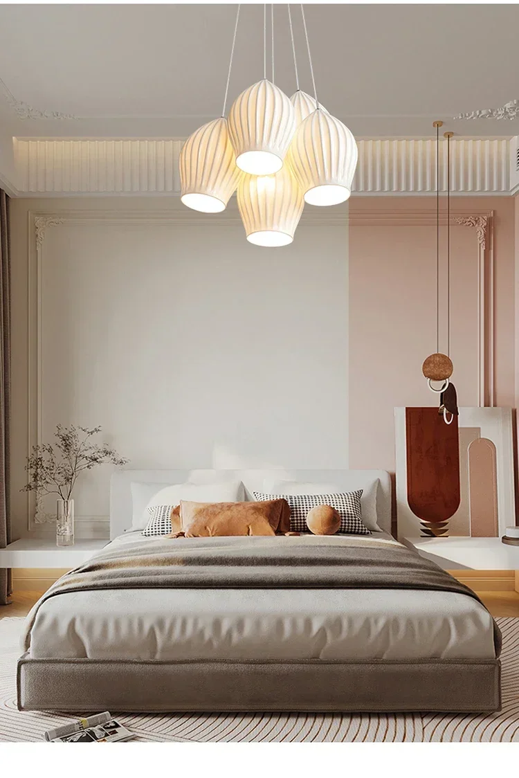 Description Picture 5 of itemWhite Ceramic Cluster LED Pendant Lamp Vintage Pendant Light Island Small Milk Hanging Chandelier Restaurant Hanging Lighting