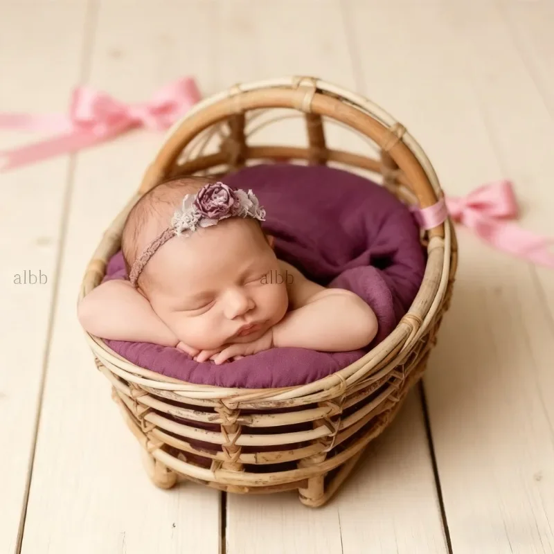Newborn Kids Growth Souvenir Studio Props 1pc Retro Rattan Crib Baby Pillow Photography Accessories for Baby Photo Shoots