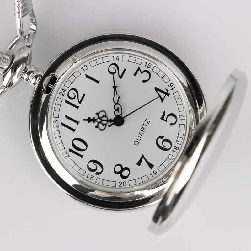 Рисунок 4 - Серебряные гладкие кварцевые винтажные