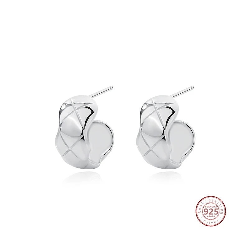 

925 Sterling Silver Irregular Diamond Shape Check Pattern Stud Earrings For Women Fashion Geometric Wedding Jewelry Accessories