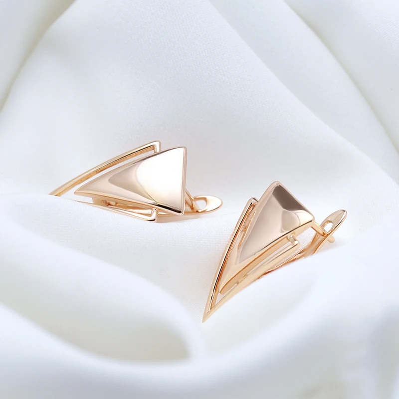 Minimalist Geometric Hip Hop Women's Dangle Earrings 585 Gold Personality Glossy Earrings Unusual Golden Jewelry