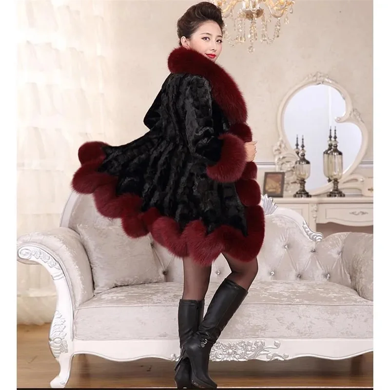 Vintage Mother's Winter Woolen Coat Long 2026 New Mid-Elderly Women's Winter Mink Velvet Coat Imitation Fur Coat Female Autumn