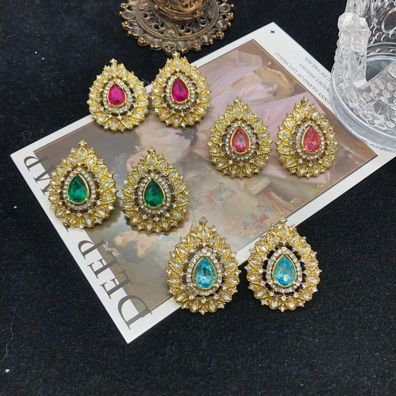 

Vintage Style Earrings Rhinestone Teardrop Shape Stud Earrings Delicate Fashion Earrings