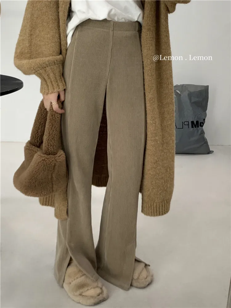 Женские вельветовые брюки с разрезом