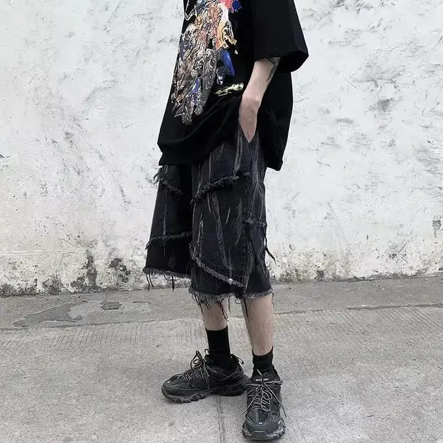 American raw edge denim men shorts summer oversize casual loose knee-high dark cropped pants streetwear men 1