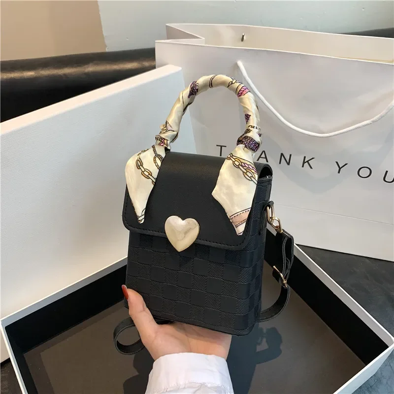 Western Style Small Crossbody Bag Fresh Scarves Handbag Popular New Autumn Messenger Shoulder Bag Luxury Brand Shoulder Bag