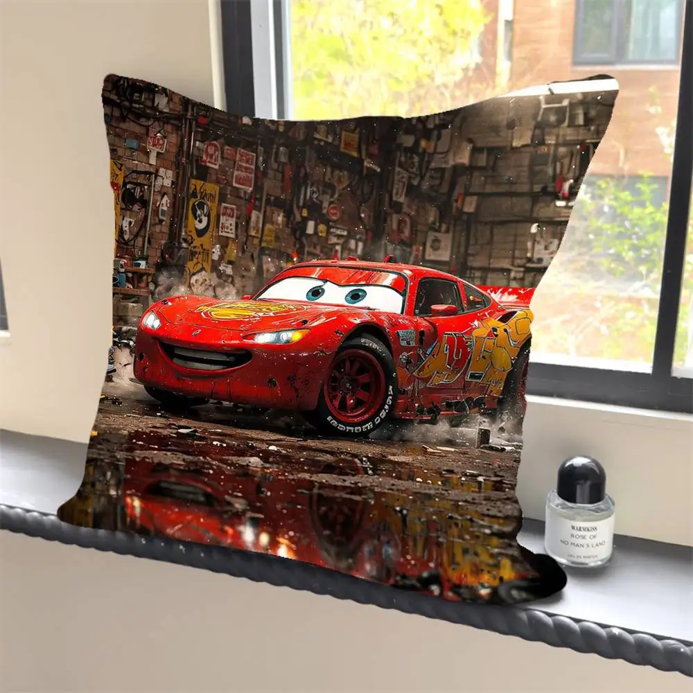 1PC Cartoon Autos Film Lightning Mc Königin Kissen Fall Platz Schlafzimmer Sofa Freizeit Komfort Kissen Auto Hause Dekoration – Detail 10