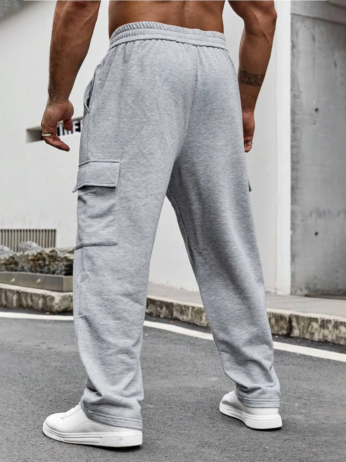Description Picture 3 of itemSpring Men's Multi-Pocket Pants Outdoor Cargo Jogger Pant Work Hiking Tactical Loose Straight Trousers Sweatpants Male Clothing