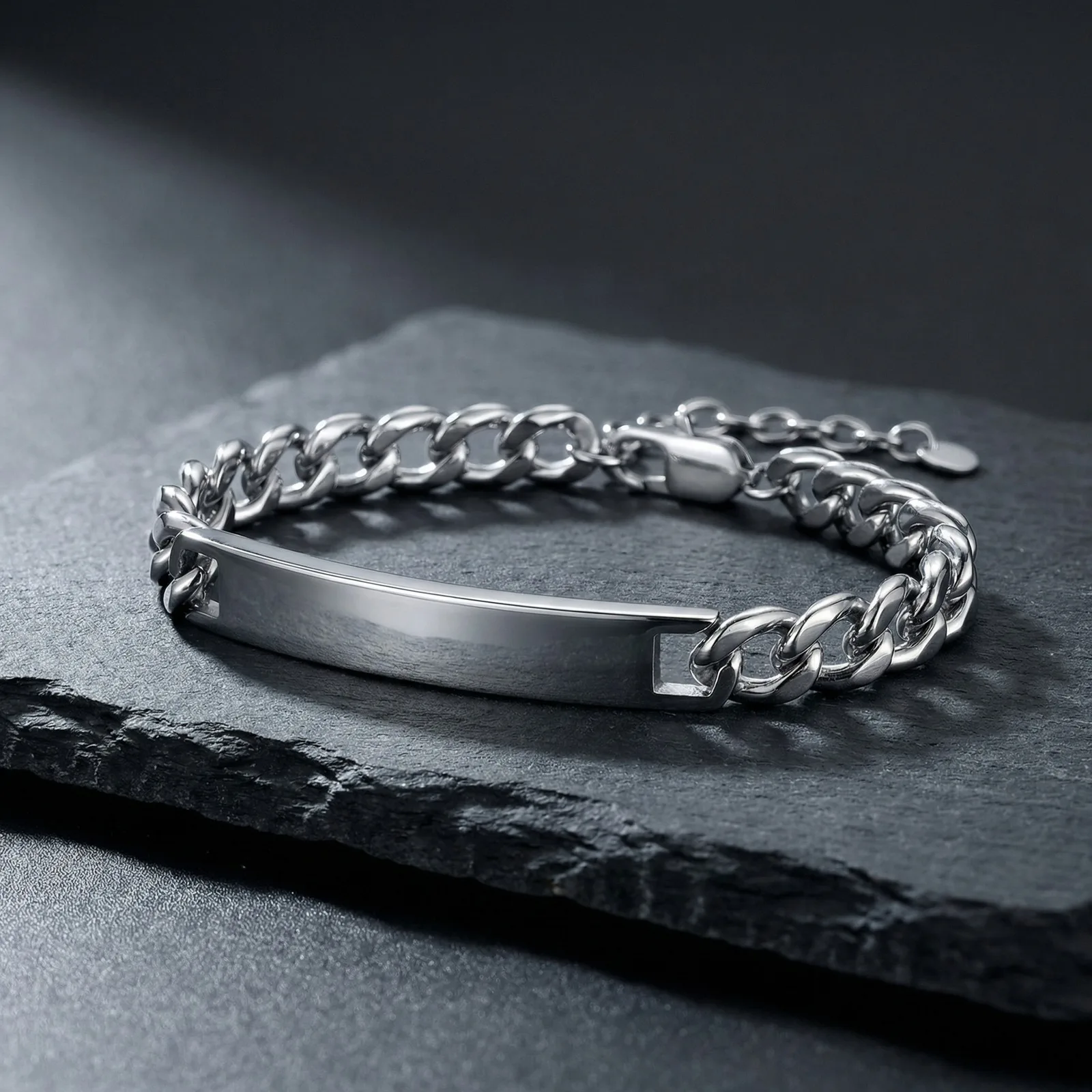 Maßgefertigtes Edelstahl-Kettenarmband für Herren, Klassisches Wasserfestes Silberfarbenes Kubanisches Figaro-Kettenarmband, Schmuckgeschenk für Ihn – Detail 3