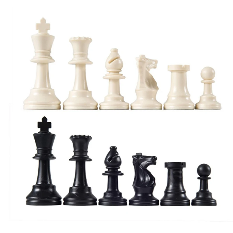 

32 Medieval Chess Pieces/Plastic Complete Chessmen Chess International Word Chess Game Entertainment Black&White 64MM
