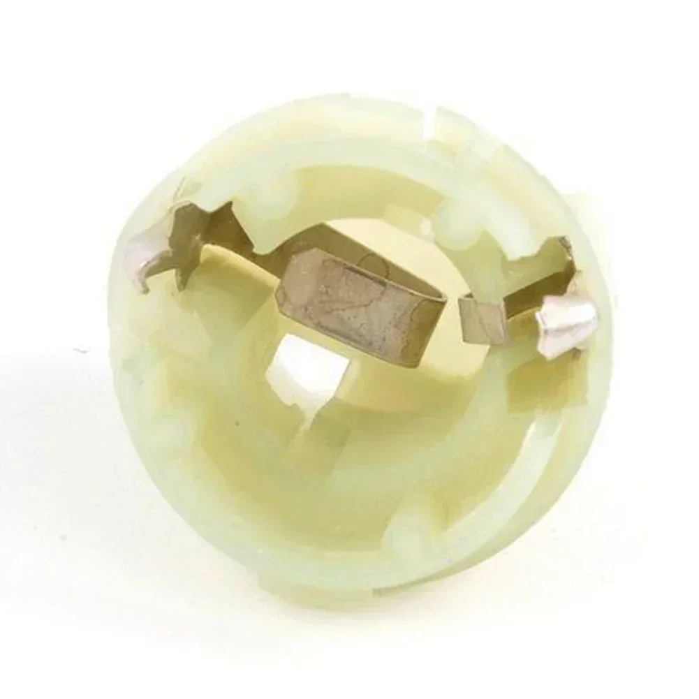 Tail Light Bulb Socket For BMW E30 E32 E34 E38 E71 OEM Number 63218355883 Replacement Car Accessories