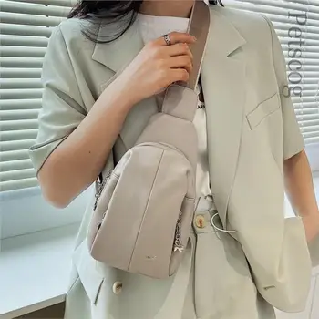 여성을 위한 트렌디 와이드 스트랩 작은 크로스 바디 가슴 가방, 가을 새로운 2023 패션 사이드 지퍼 포켓 디자인 슬링 숙녀 핸드백