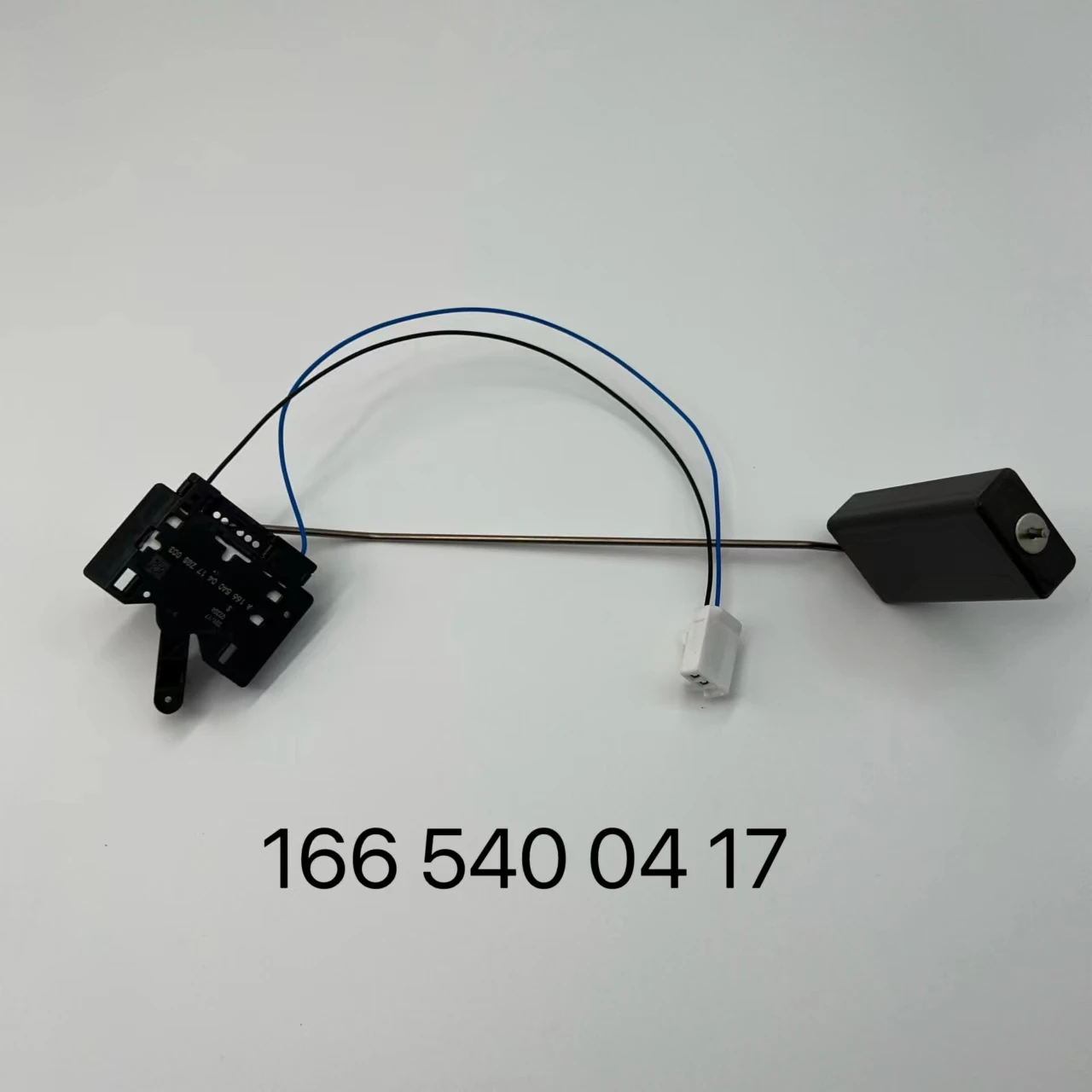 

Датчик уровня масла двигателя для MERCEDES Sprinter 906 A207 A209 C204 C207 0011530532
