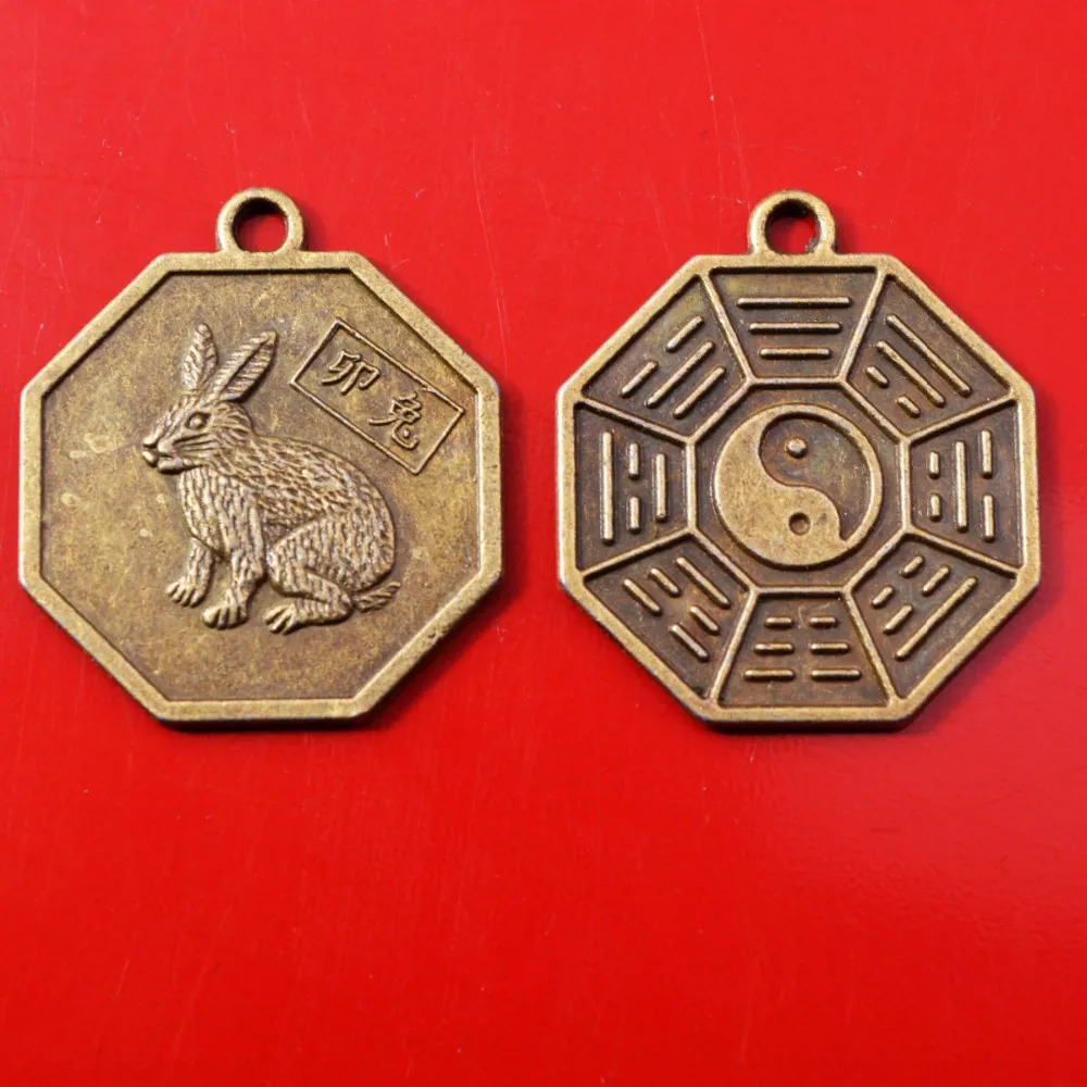 Pendentif Signe Chinois COQ – Petite Chaînette Argentée (horoscope)