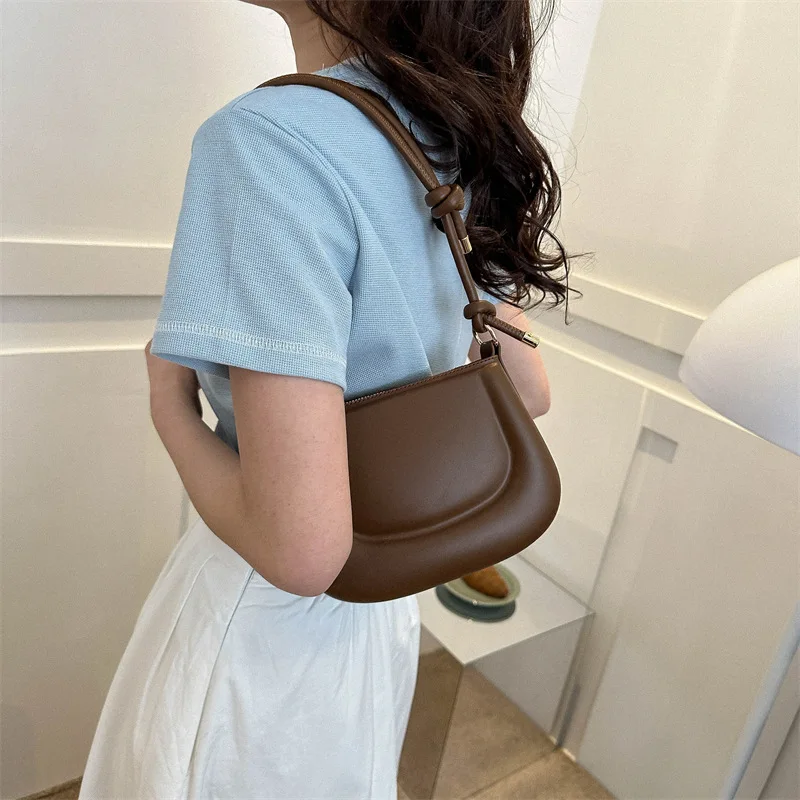 One Shoulder Bags for Women Large Capacity Chains PU Leather Female Solid Travel Versatile Handbags 2023 Spring/Summer