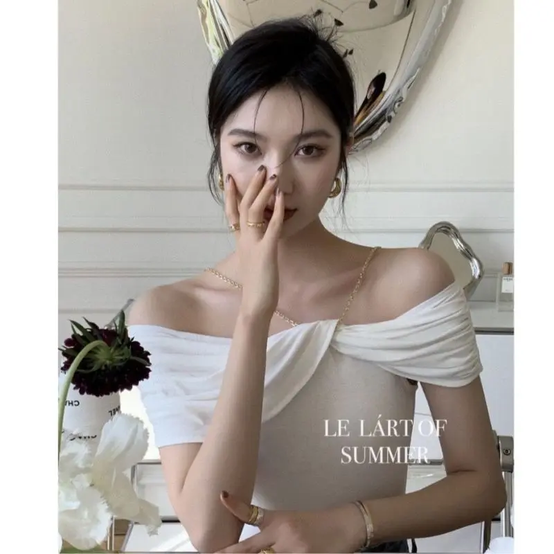

French Cold Quality Elegant Thin Pleated Off-the-shoulder Neck Chain Blouses Line Neck Slim Slim Fit Korean Fashion T-shirt