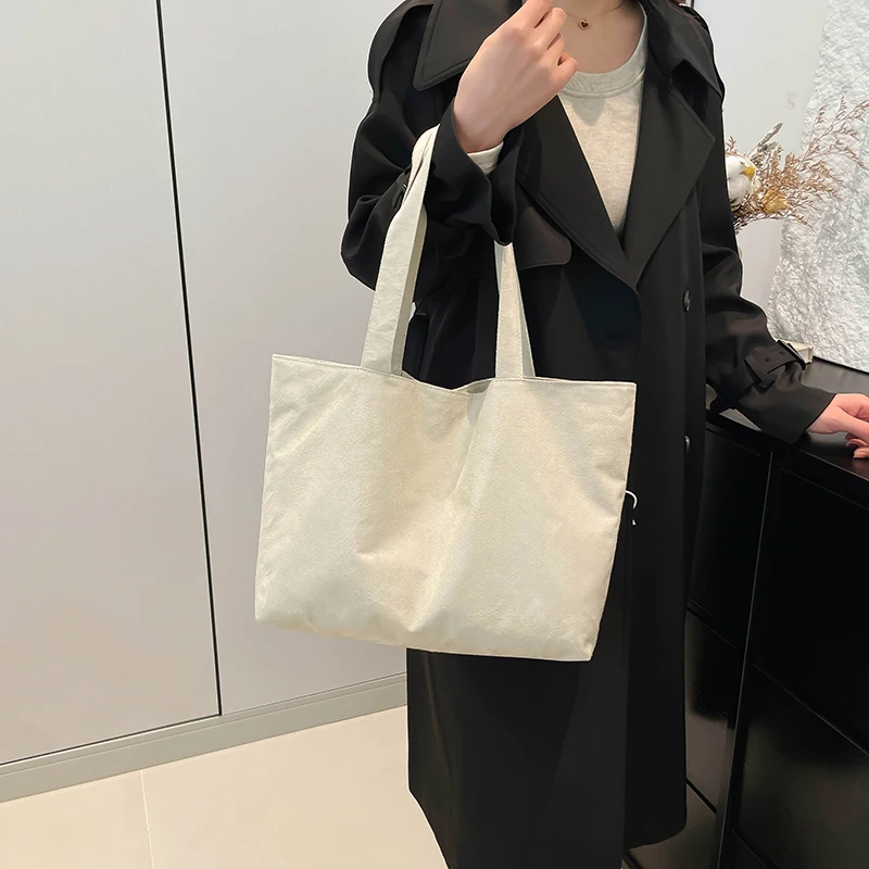 Women Suede Shoulder Bag Magnetic Closure Hobo Bag Suede Slouchy Tote Bag Large Capacity Purse Retro Handbag for Work Travel