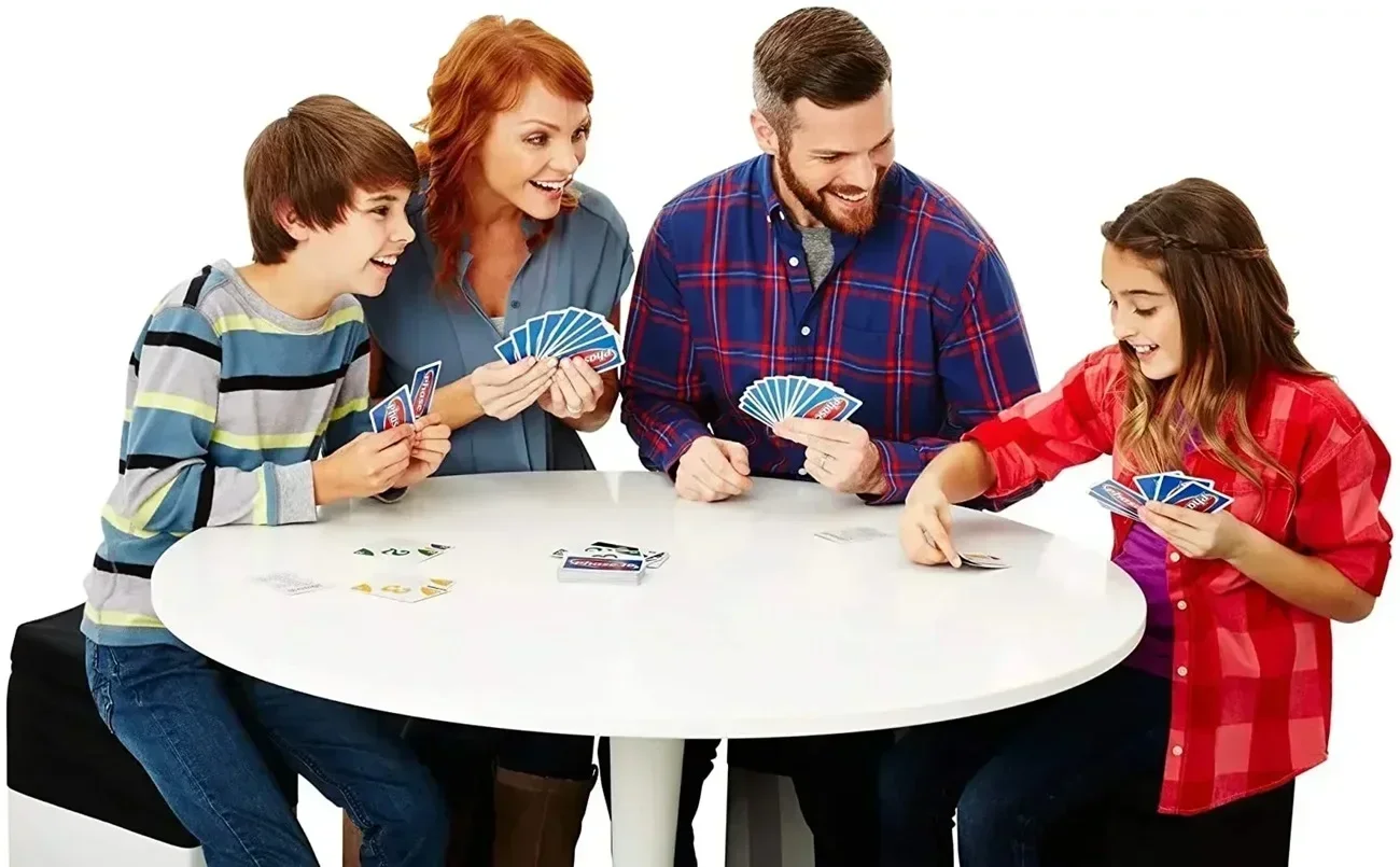 UNO Phase 10 Kartenspiel, Fun High Fun Multiplayer Toy Designs Paying Board Game Card Family Party Toy 3
