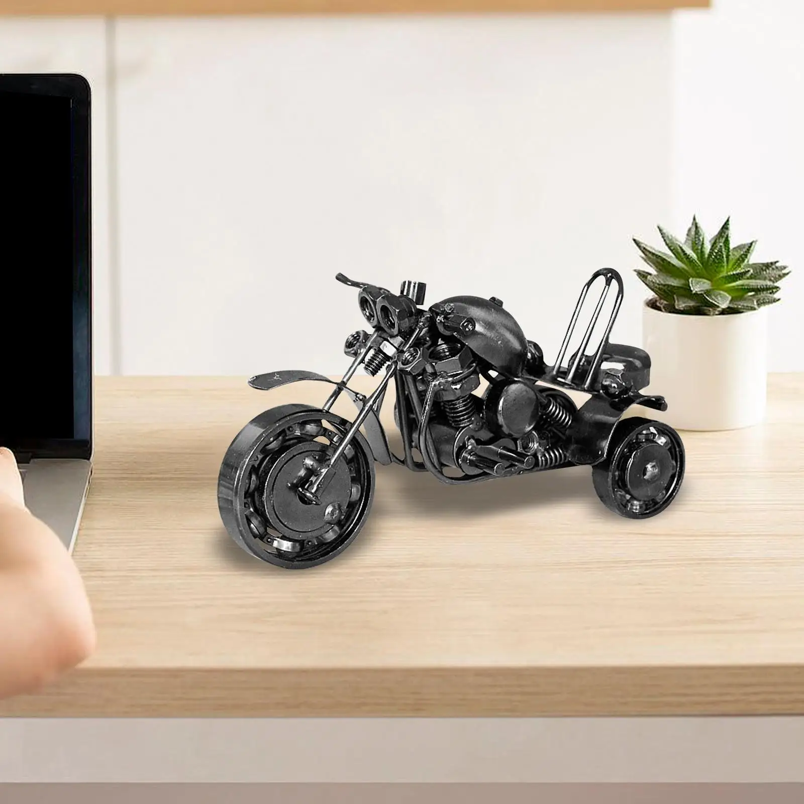 Metal Three Wheeled Motorcycle Figurine Statue Retro Crafts Decoration 16x6.5x8.5cm for Birthday Gift Durable Multifunctional
