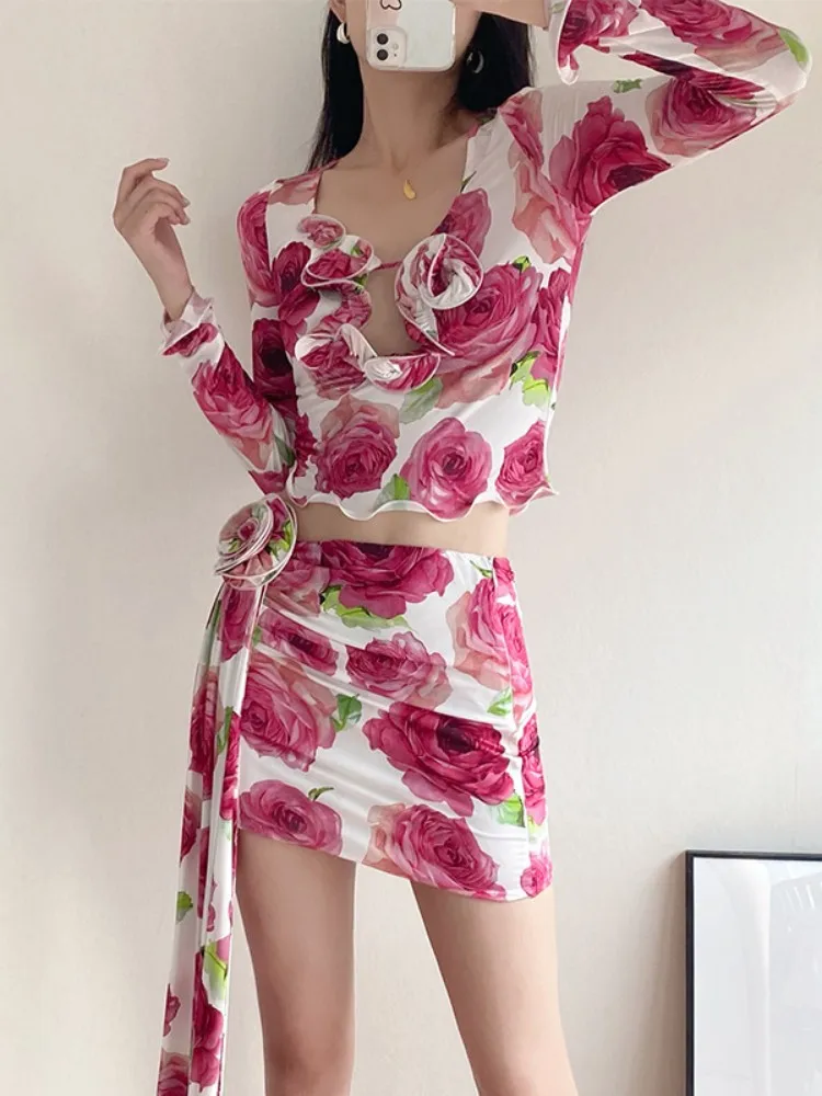 

New Rose Print Women T-shirt 2023 Spring Special Design 3D Decoration V-neck Long-sleeved Lady Pullover Elegant Female Tops