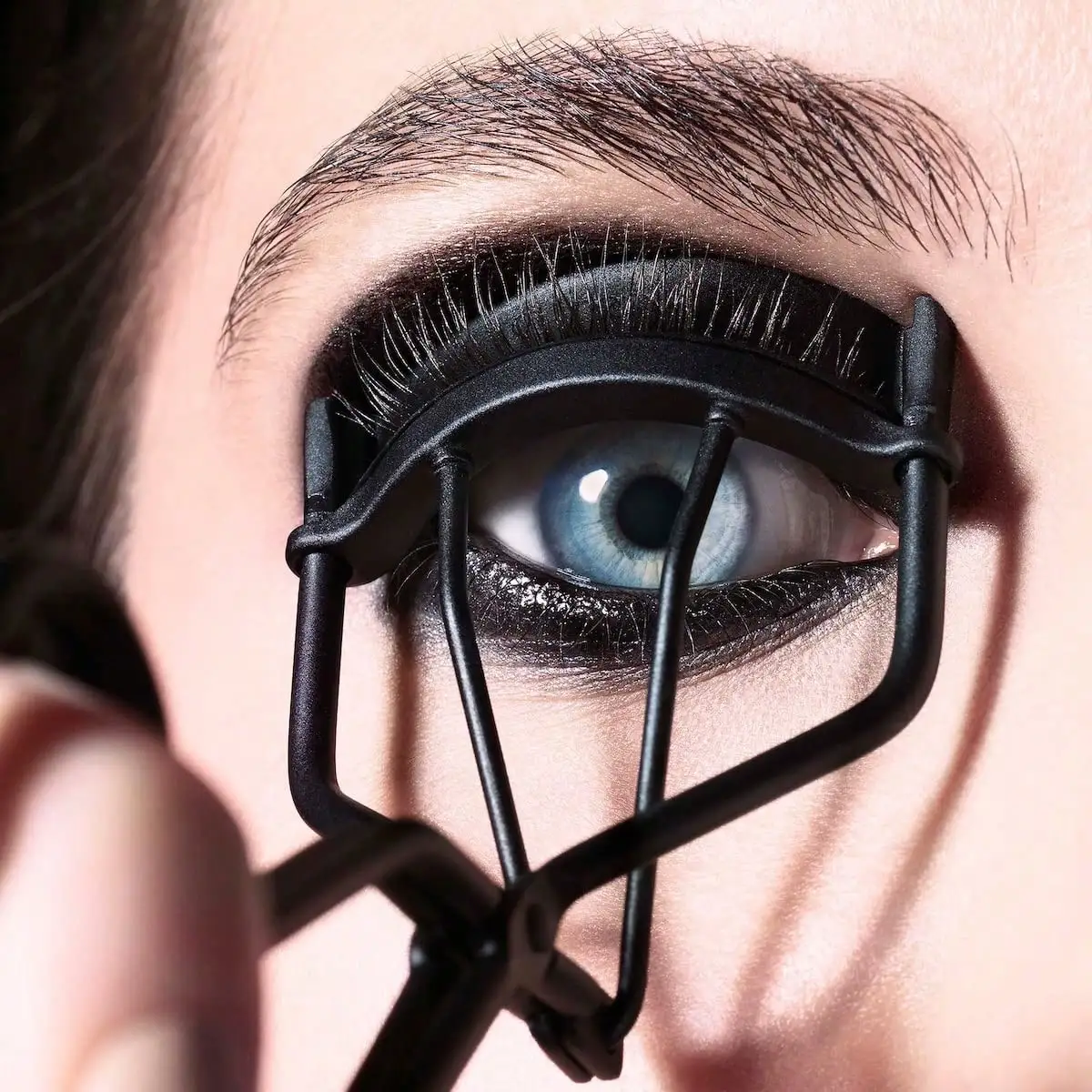 Solid Color Makeup Eyelash Curler for Perfect Lashes