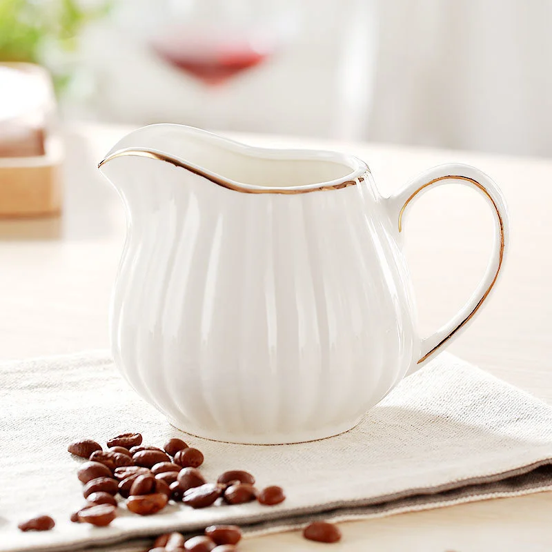 Unartikat - Set zuccheriera e bricco per il latte in ceramica, con punta bianca dipinta a mano