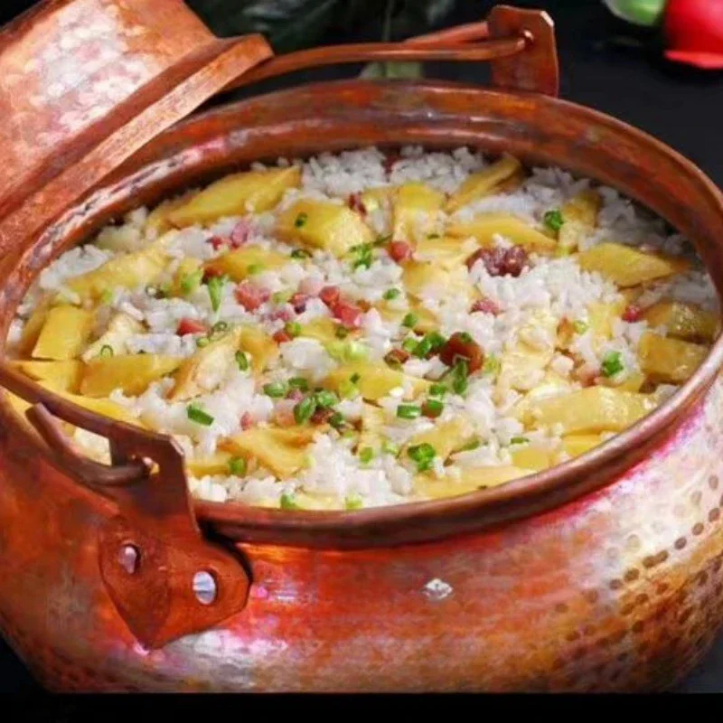 Traditional Cooking Pot for Stews and Soups, Classic Kitchenware, Rice and Hot Pot