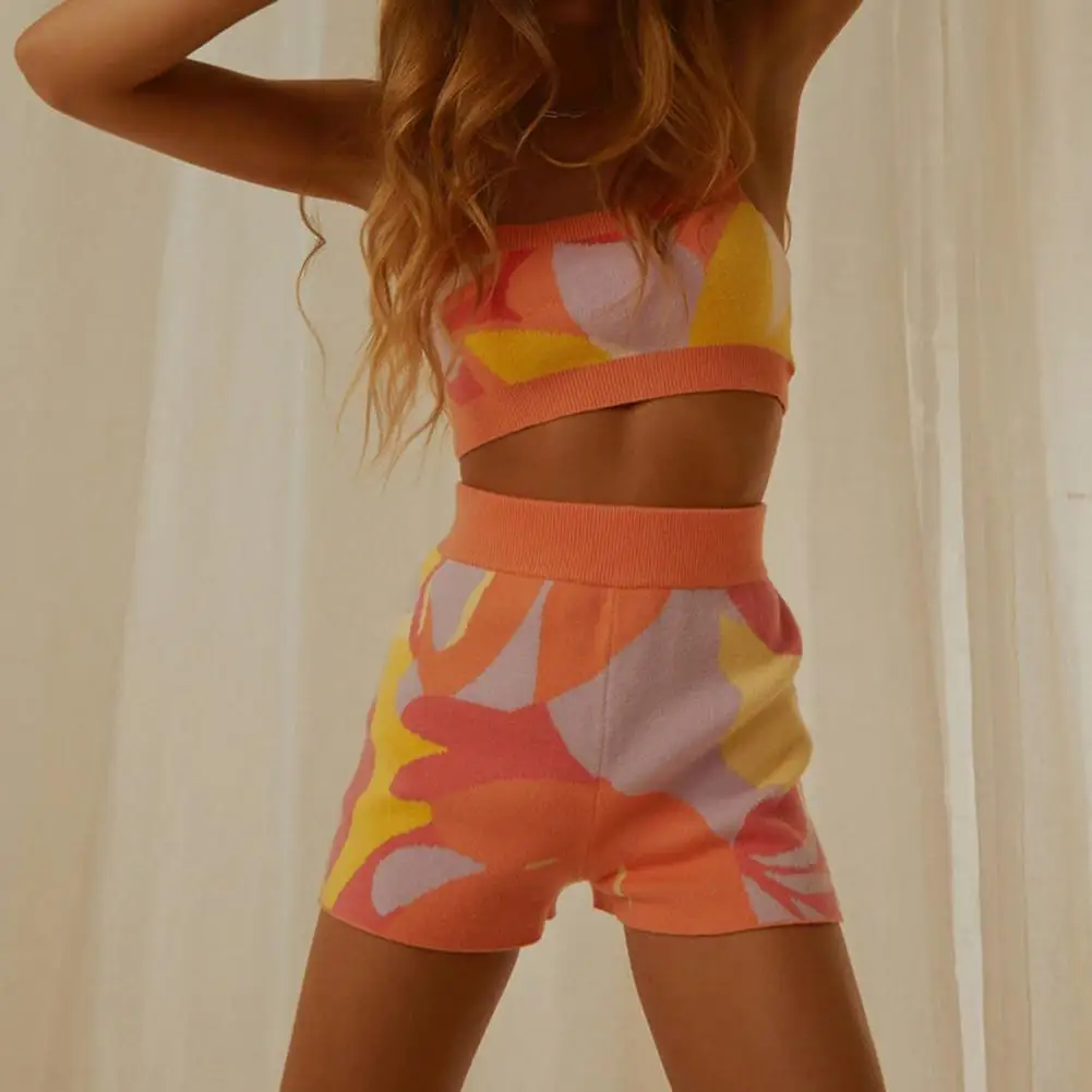 

2Pcs/Set Women Tops Shorts Set Solid Color Slim Fit Soft Fabric Contrast Colors Sleeveless Vest Shorts Suit Club Clothes