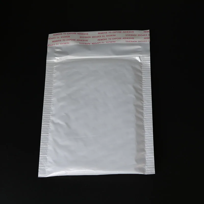 50pcs / 11 * 13cm White Bubble Envelope Film Pearl Shockproof Courier Bag Postal Transport Packaging Stationery Accessories
