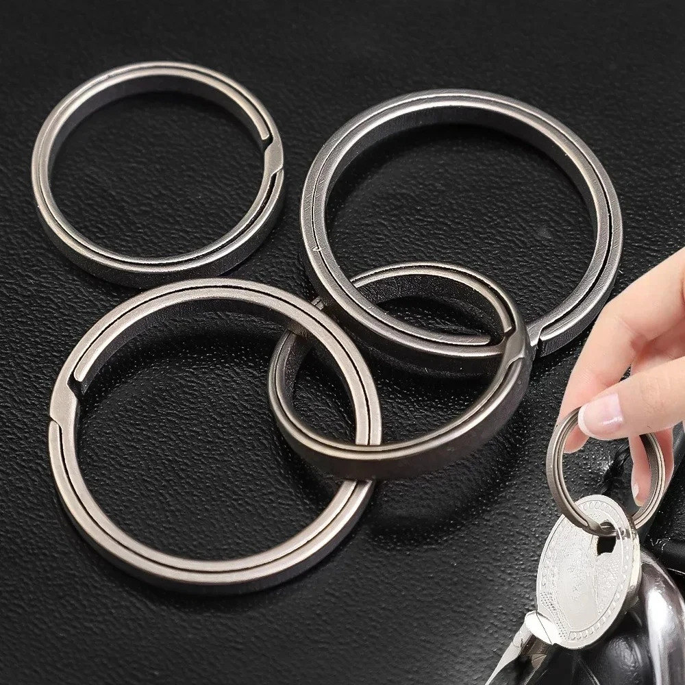 Titanium Alloy Key Ring Keychain for Male Car Creativity Gift
