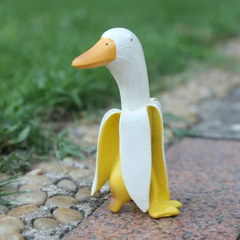 Banana Duck Art Statue, Garden Yard Outdoor Decor, Cute Funny Whimsical Peeled Banana Duck Figurines Decoration Ornaments 2