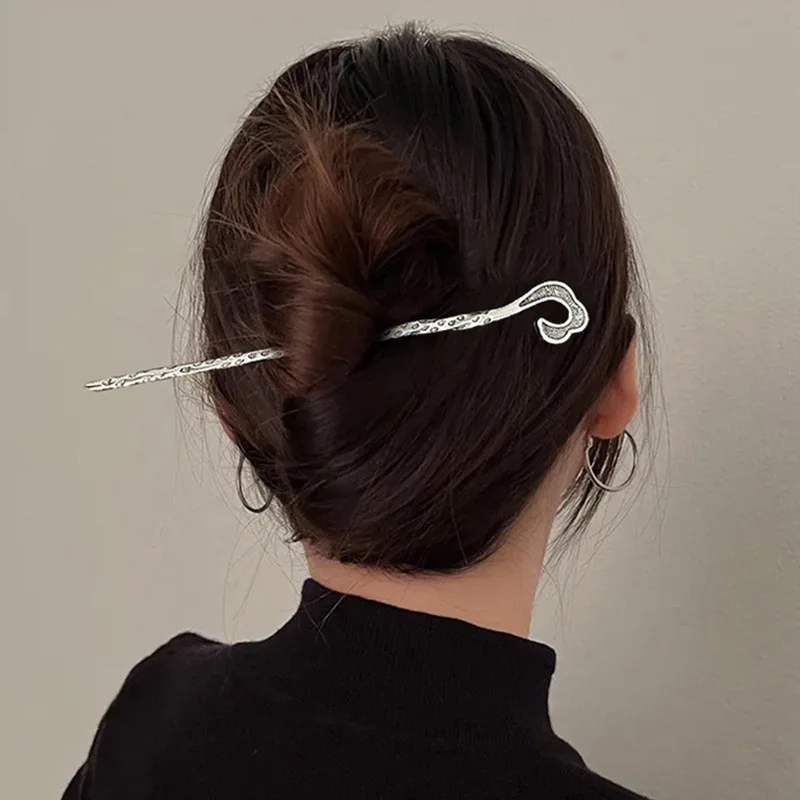 1PC Silver Heart Hair Pin, Rhinestone Decor Hair Stick, Elegant Updo Hair Accessories, Stylish Daily Hair Decor