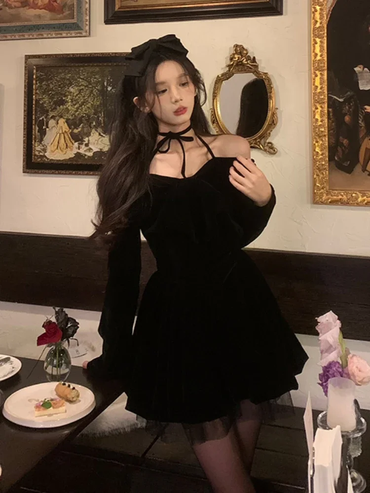 2023 Winter Vintage Red Velvet Short Party Dress Woman Bow Elegant Y2k Mini  Dress Lolita Kawaii One Piece Dress Korean Fashion - AliExpress 200000345