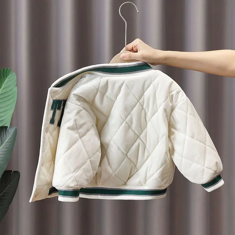 �ѱ� ��Ÿ�� �߱� ���� ��� ��ư ��Ŷ ���ƿ�, ������ ĳ�־� �м�, ���� �ܿ�, 2022